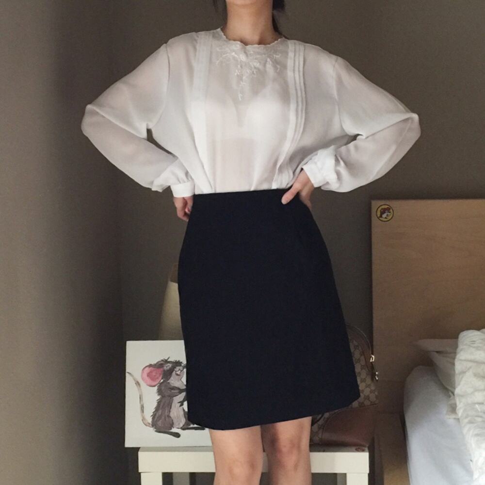 Vintage Faux Suede Skirt In Black.-CA4